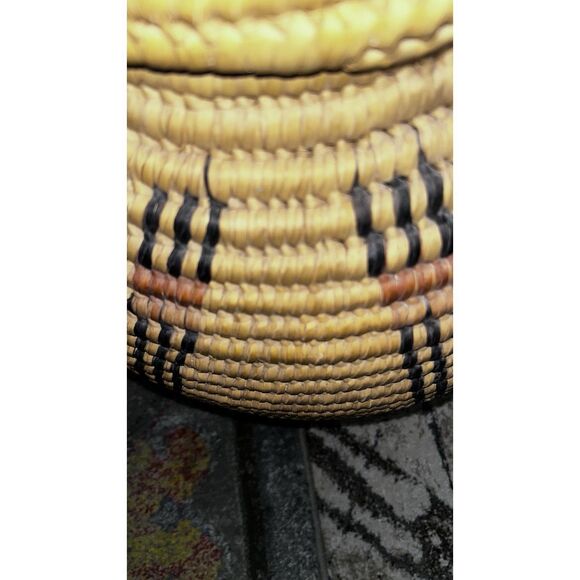 Kenya Vintage Weave Large Basket 24” Tall Beige Round With Lid - Picture 2 of 5